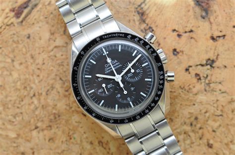 omega speedmaster moonwatch 1861